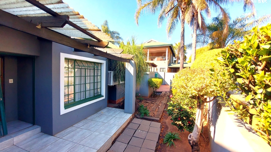 4 Bedroom Property for Sale in Melodie North West